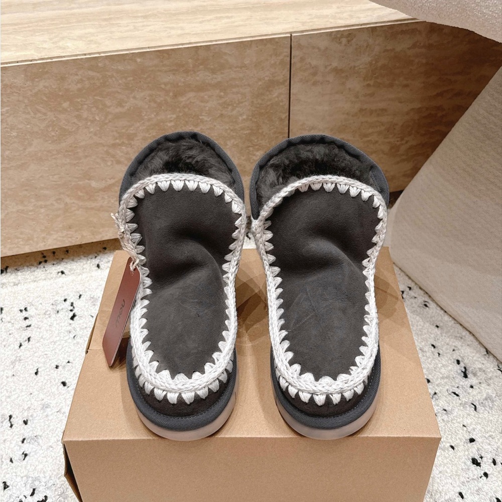 Mou Women's Black Slip-On Mule Slippers with White Trim